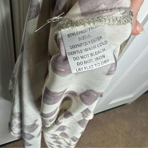 Grade & Gather Tan and White Maxi Dress Sleeveless Small. (R1) - Picture 7 of 9